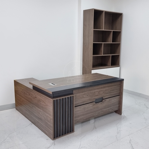 Bàn Giám Đốc SN02