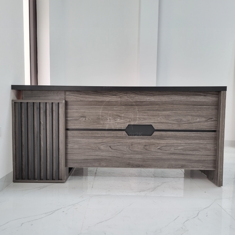 Bàn Giám Đốc SN02