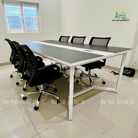 Bàn Họp Lunar Chân Sắt LBH001