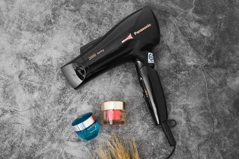 Máy sấy tóc Panasonic EH-NE65-K645