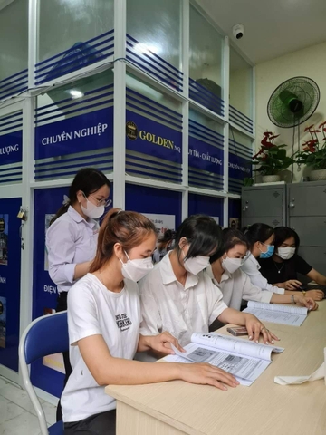 Tuyển nhân viên quản trị kinh doanh (có tuyển thực tập sinh)