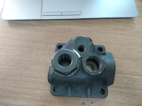 NẮP BƠM HƠI XE HUYNDAI 15 TẤN (GAN) ĐỜI 92