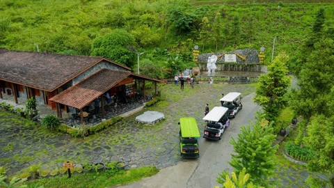 Tháng 10 có một H'mong Village thật xanh!