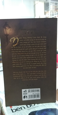 Bóng Hình Của Gió