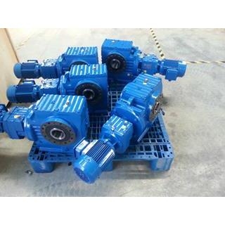 Động cơ liền hộp giảm tốc