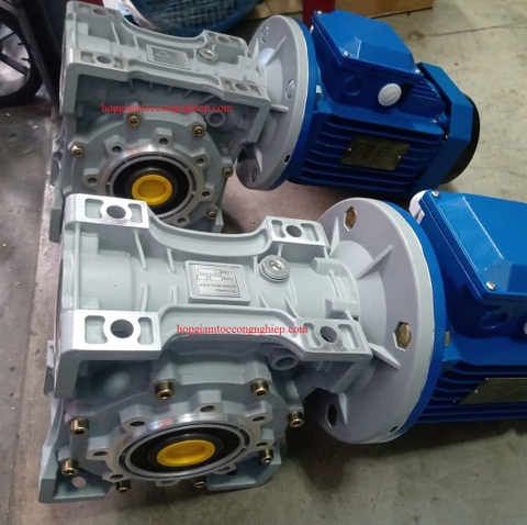 Hộp giảm tốc NMRV 075 1/15