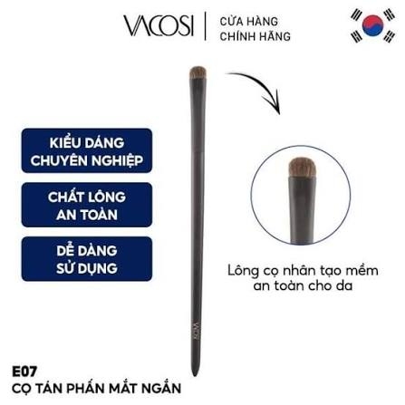 E07-Y24-Vacosi Short Shader  Brush (Cọ Đánh Phấn Mắt Vacosi Ngắn)