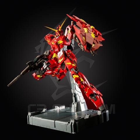 PG 1/60 RX-0 UNICORN GUNDAM + ARMED ARMOR DE (CHINA RED VER)