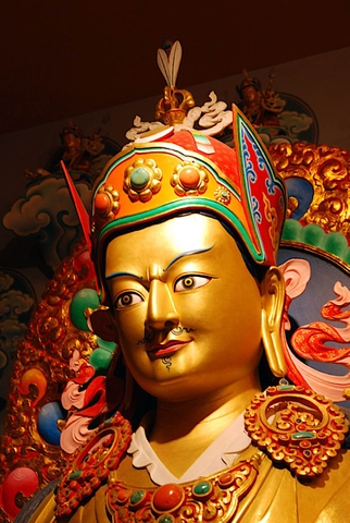 HƯỚNG DẪN CÔ ĐỌNG CỦA ĐẠI SƯ LIÊN HOA SINH GURU RINPOCHE