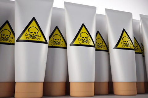 3 chất hóa học độc hại chứa trong mỹ phẩm