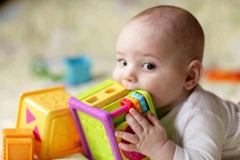 Một phần ba trẻ em Thế giới bị ngộ độc chì, cần sự can thiệp