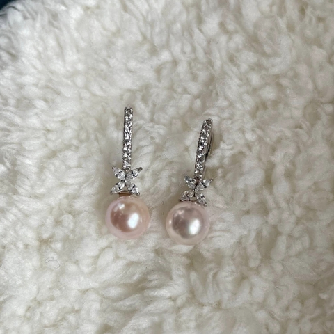 Sự Quyến Rũ Của Bông Tai Ngọc Trai Akoya Hồng