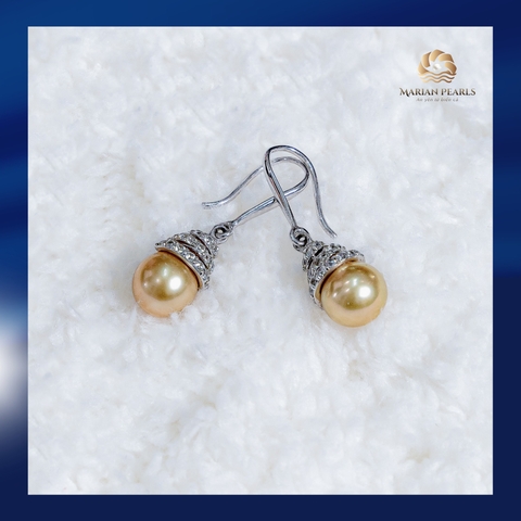 Vẻ Đẹp Điềm Nhiên Và Sự Tự Chủ Qua Trang Sức Tinh Giản