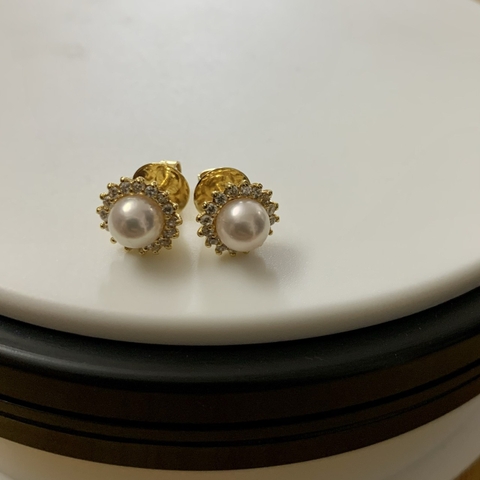 Bông Tai Nụ Ngọc Trai Akoya Trắng, Viền Đá