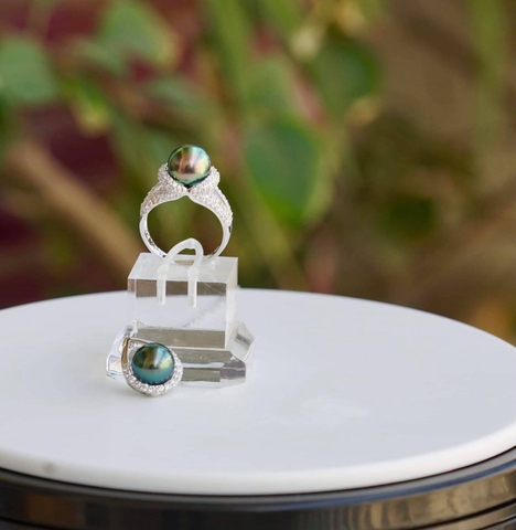 Nhẫn Và Mặt Dây Ngọc Ttrai Tahiti