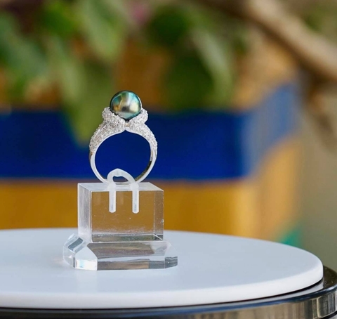 Nhẫn Và Mặt Dây Ngọc Ttrai Tahiti