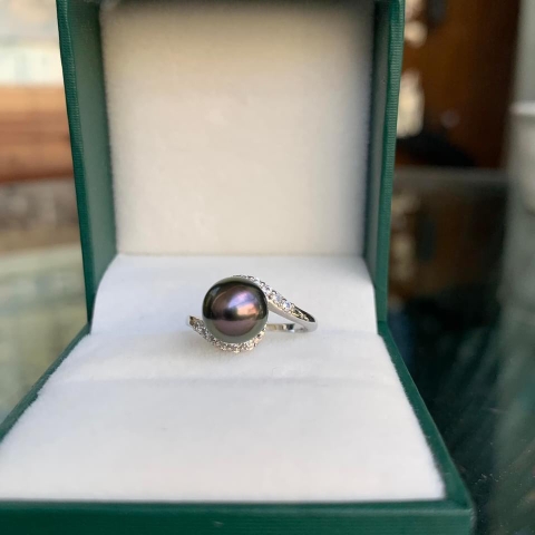 Nhẫn Ngọc Trai Đen Tahiti Cỡ 8mm Kết Hợp Vàng 10k