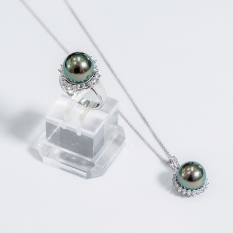 Bộ Sưu Tập Trang Sức Ngọc Trai Tahiti Vũ Khúc Biển Khơi