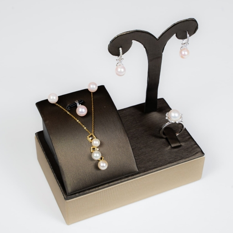 Bộ Sưu Tập Trang Sức Ngọc Trai Akoya Ánh Sáng Biển Khơi