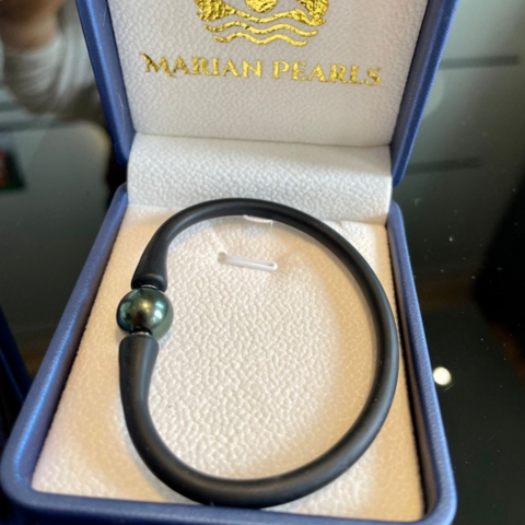 Vòng Tay Silicon Ngọc Trai Tahiti