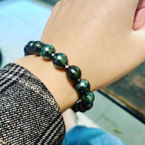 Vòng Tay Ngọc Trai Đen Hạt Circle Đa Sắc