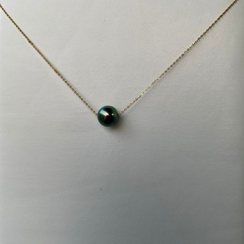 Dây Chuyền Xuyên Tâm Ngọc Trai Tahiti Ánh Xanh Lông Công