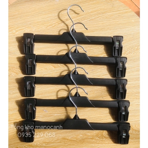 Móc kẹp manetti