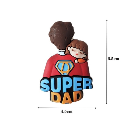 Tượng nhựa dẻo- cha bế con gái SUPER DAD.