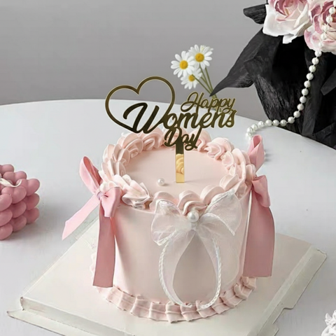 Set 10 mica Happy women's day gắn trái tim -MÀU VÀNG.