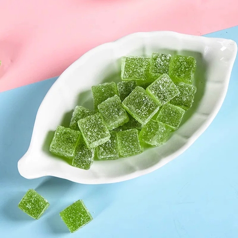 Túi kẹo dẻo vị TÁO miếng vuông (túi 2.5kg)-màu xanh.