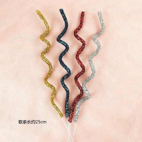 Set 4 cây cắm xoắn nhũ (đỏ-vàng-xanh lá đậm).