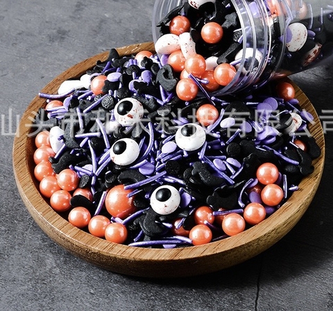 Cốm đường Halloween -mẫu 2 (có cốm tròn và dài màu tím).