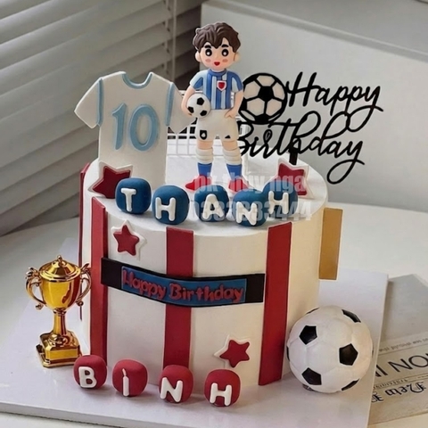 Tượng nhựa dẻo-cầu thủ áo sọc xanh trắng cầm quả bóng.