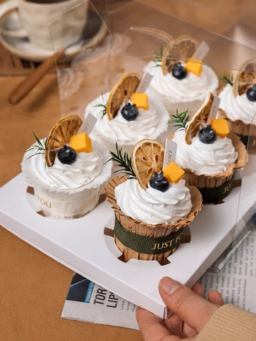set 10 Hộp cupcake trong (9 lỗ).