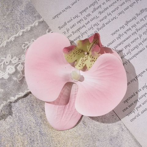 Hoa lan hồ điệp-hồng nhạt  (kt 8cm).