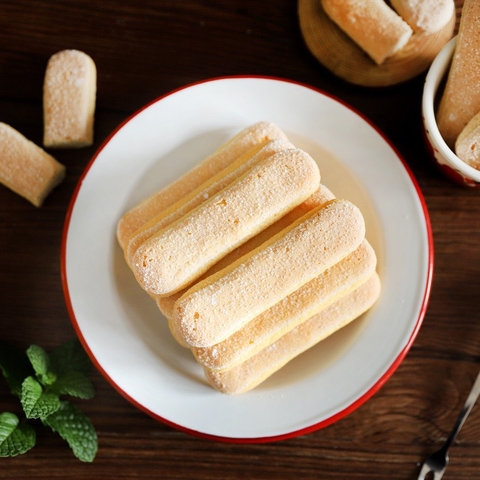 Bánh quy champage (lady finger) gói 200gam.