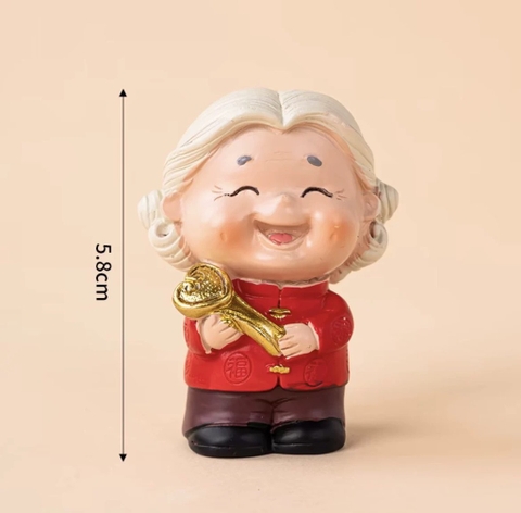 Tượng sứ -BÀ ÁO ĐỎ.