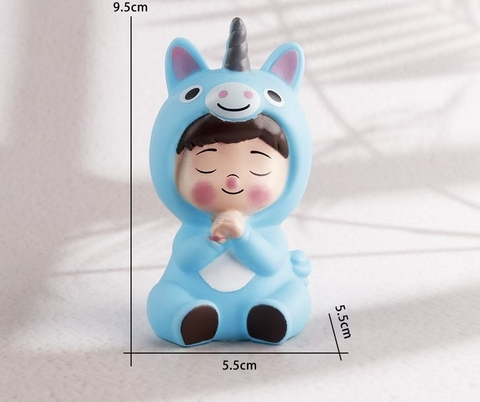 Tượng nhựa mềm -Bé NGỰA màu xanh dương.