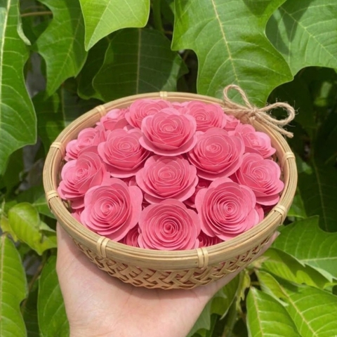 Gói 50 bông hoa hồng xoắn chất liệu giấy kt 3.5cm -HỒNG.