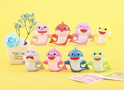 Set 8 cá mập nhựa (baby shark).