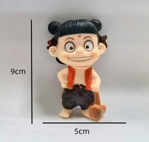 Tượng nhựa mềm -Na tra cầm búa.