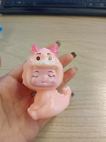 Tượng nhựa cứng- em bé RỒNG HỒNG9874.