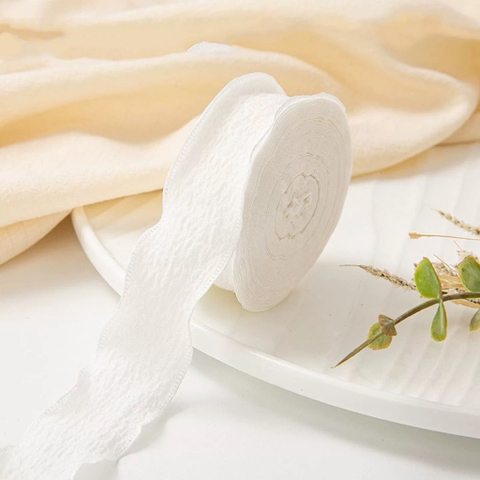Ruybang vải sóng size nhỏ  2.5cm x 10m -TRẮNG (không lõi).
