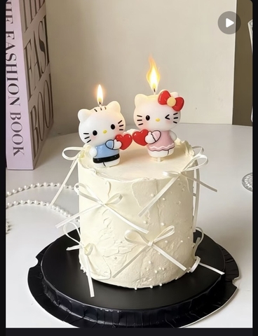Vỉ 3 cây nến - KITTY ĐỎ.
