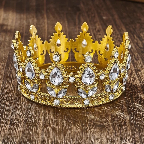 Vương miện VÀNG đính đá  - bạc (đk 8.2cm x cao 4.5cm).