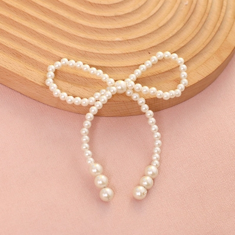 Nơ hạt ngọc trai.