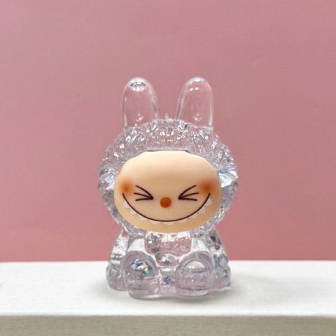 Tượng LABUBU Lấp lánh - MÀU TRẮNG.
