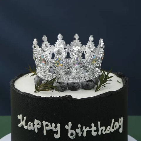 Vương miện BẠC đính đá SẮC MÀU (đk 8.2cm x cao 4.5cm).