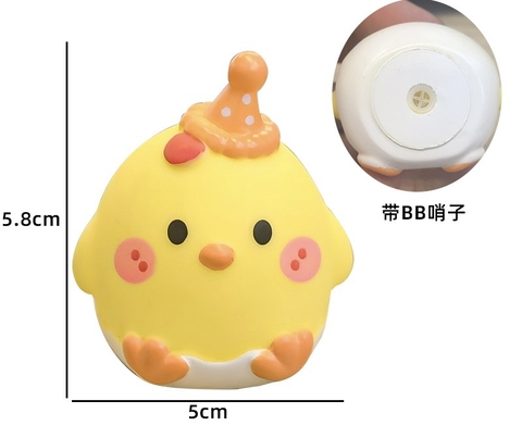 Tượng nhựa mềm size to -GÀ vàng đội mũ.
