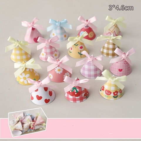 Hộp 15 mũ mini gắn NƠ (gắn sẵn) trang trí bánh-mẫu KẺ CARO.